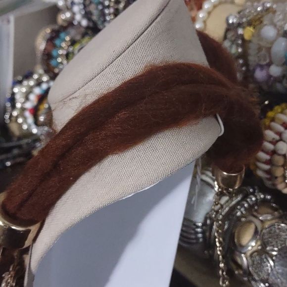 660 Women's Brown Fringe and Gold Costume Statement Necklace - Picture 5 of 6